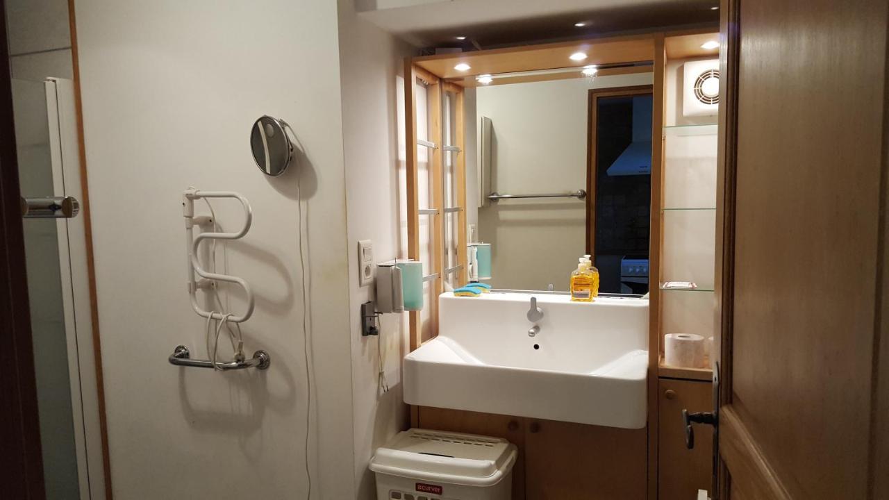 La Mejanenque Apartamento Vénéjan Exterior foto