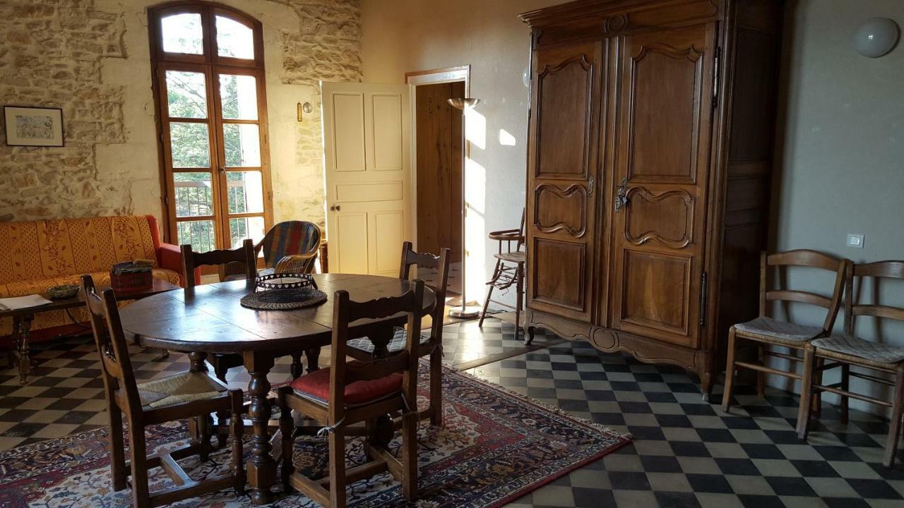 La Mejanenque Apartamento Vénéjan Exterior foto