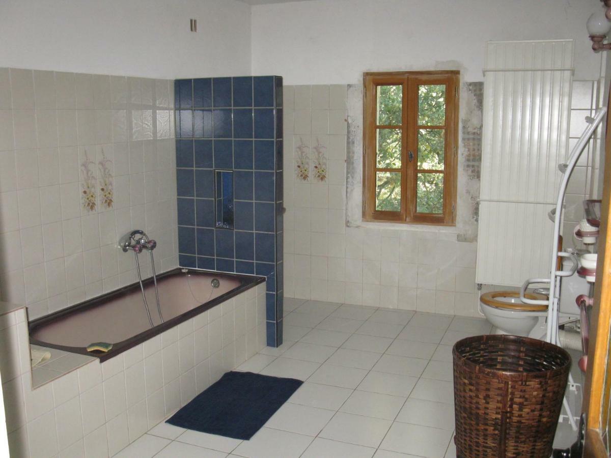 La Mejanenque Apartamento Vénéjan Exterior foto