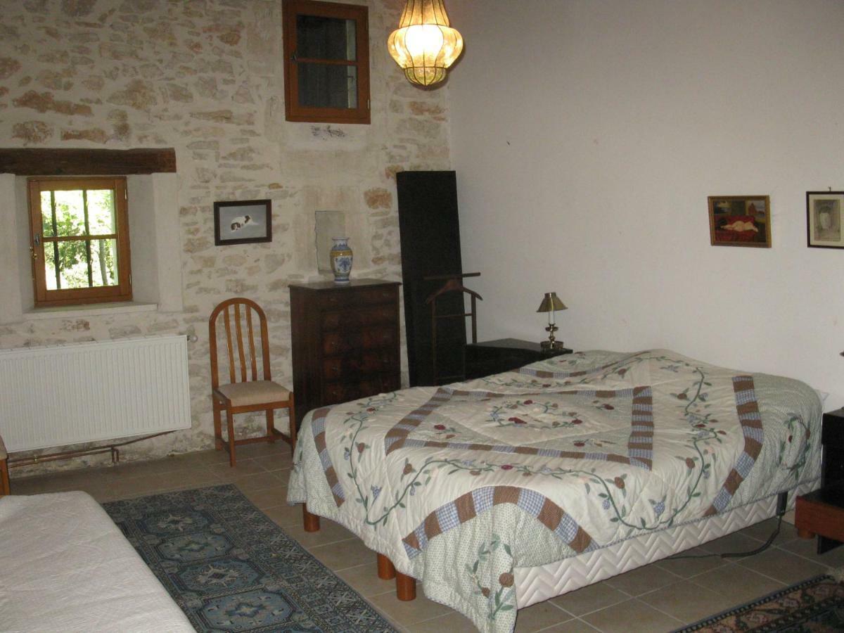 La Mejanenque Apartamento Vénéjan Exterior foto